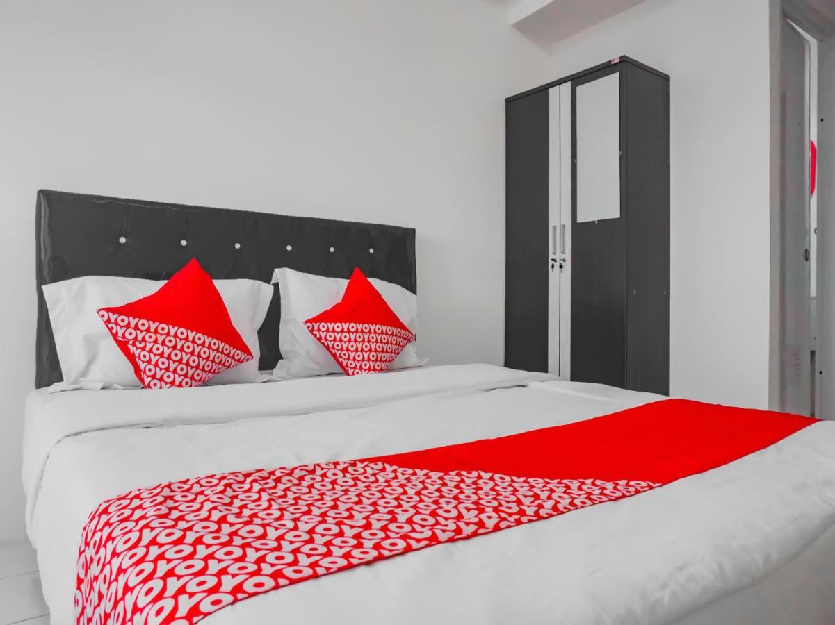 Oyo 90241 Sirooms Apartmen Gunung Putri Bogor Luaran gambar