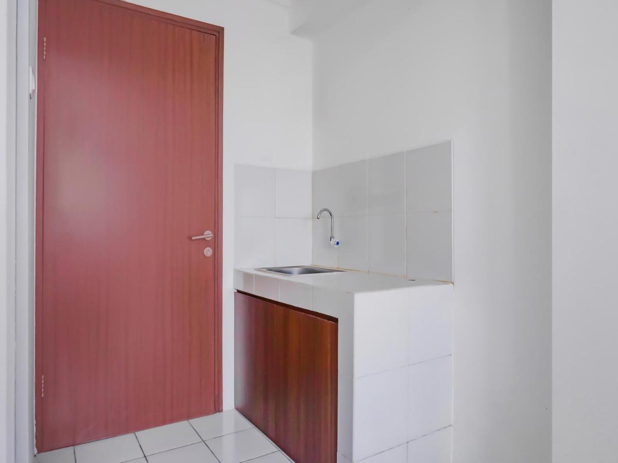 Oyo 90241 Sirooms Apartmen Gunung Putri Bogor Luaran gambar